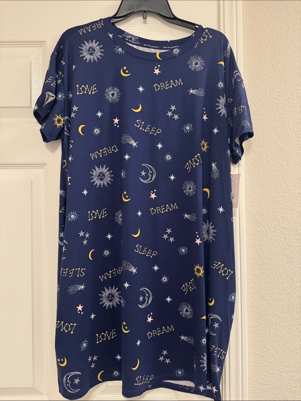 JoySpun Women’s Short Sleeve Moon & Stars
Sleep Shirt L/XL Navy Blue NWT